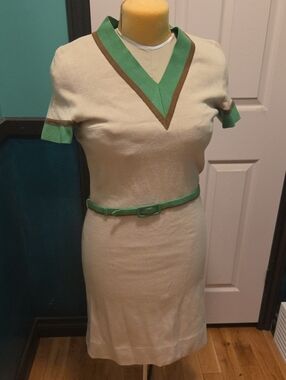 Vintage Jontel 1970s 100% Wool Dress